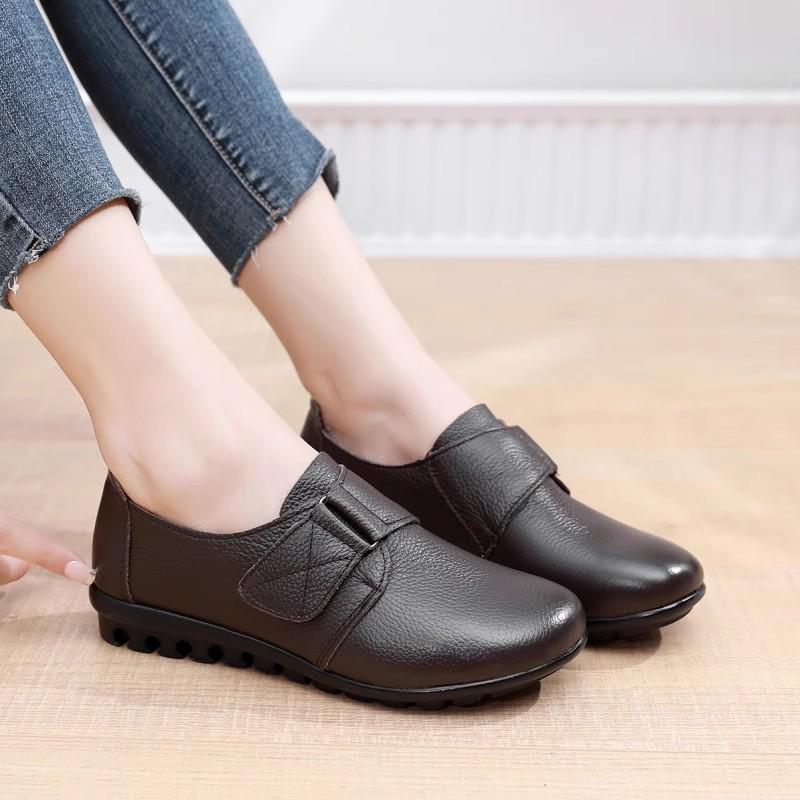Женские нескользящие туфли на плоской подошве из натуральной кожи: Большие размеры, модели весна/осень/весна, для людей среднего возраста/пожилых людей, доступны теплые зимние варианты.
