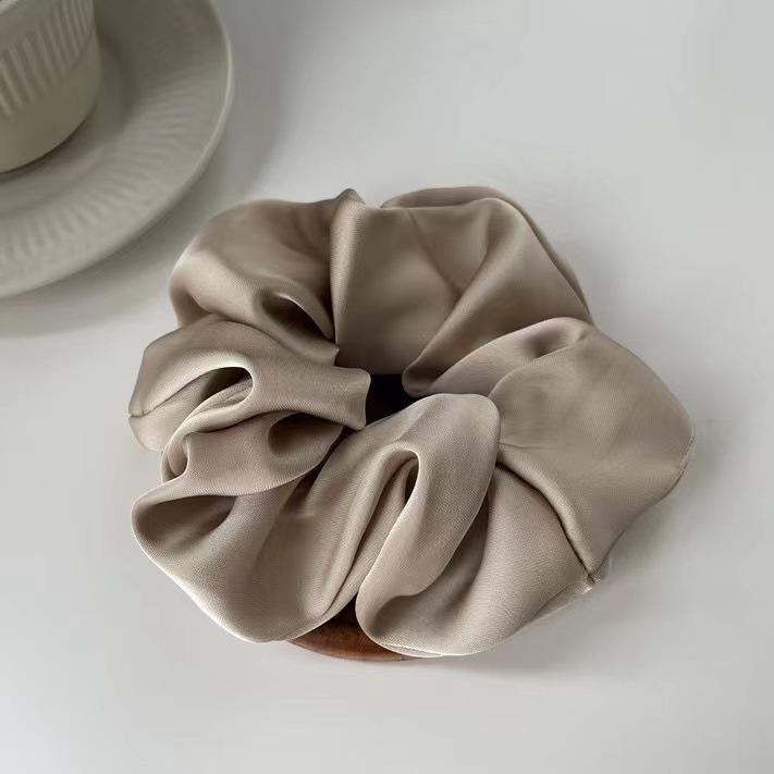 Модная и универсальная повязка на голову из эластичной ткани, ручной работы. Идеальный аксессуар для волос для модных горожан.