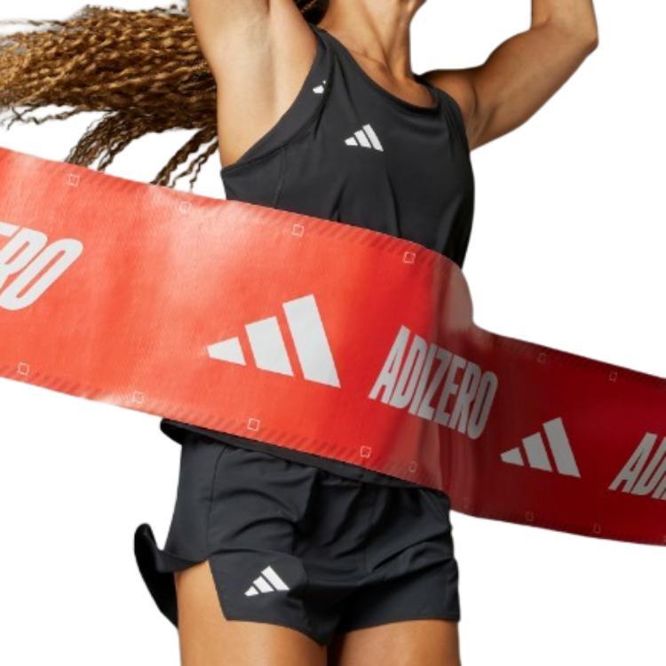 adidas Повседневные шорты женские черные IN8707