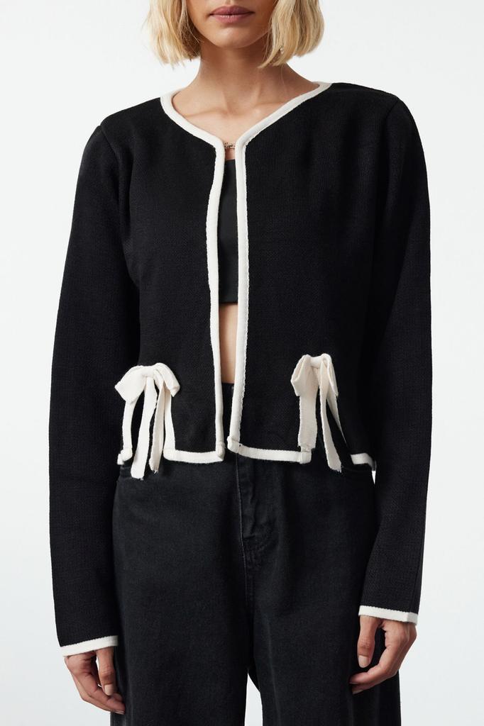 Женский элегантный кардиган с черной лентой и бантом, укороченная куртка с детальным рисунком, трикотажный кардиган