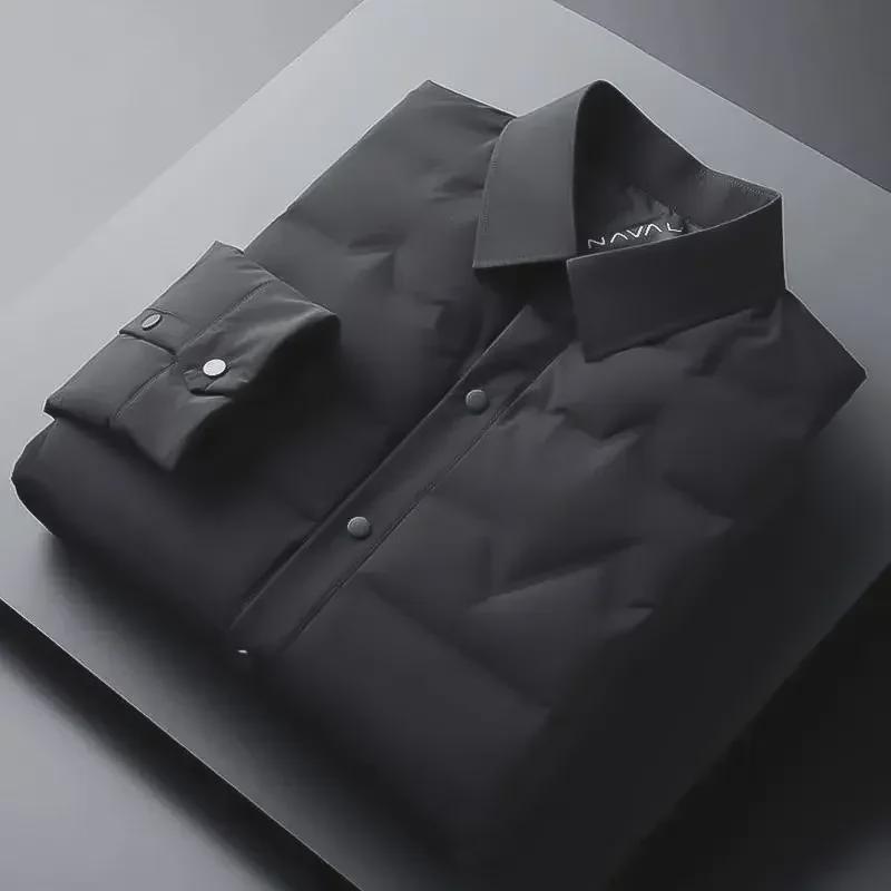 Мужская легкая куртка-пуховик в деловом стиле - теплая, короткая, на белом утином пуху, с воротником-стойкой