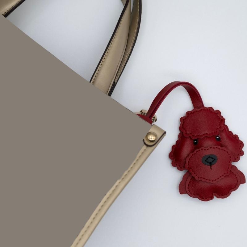 Стильный прочный брелок для ключей из искусственной кожи в виде собаки, аксессуар для украшения автомобиля или сумки с прочным плетеным ремешком для ежедневного использования