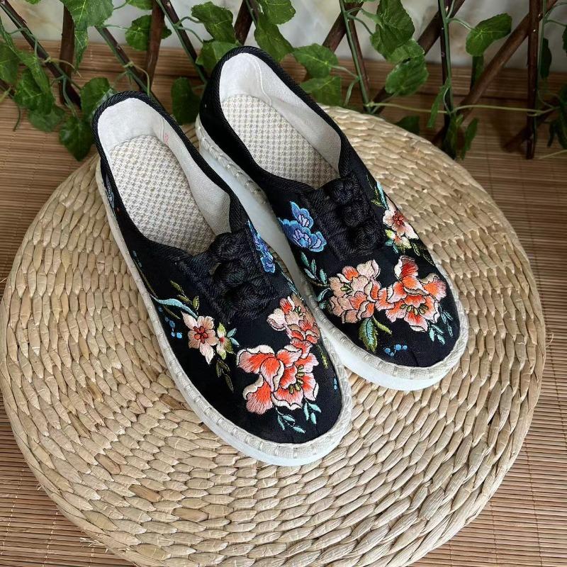 7cm High Heel Embroidered Shoes Characteristic Ethnic Style Fashionable Embroidered Phoenix Peony Cloth Shoes