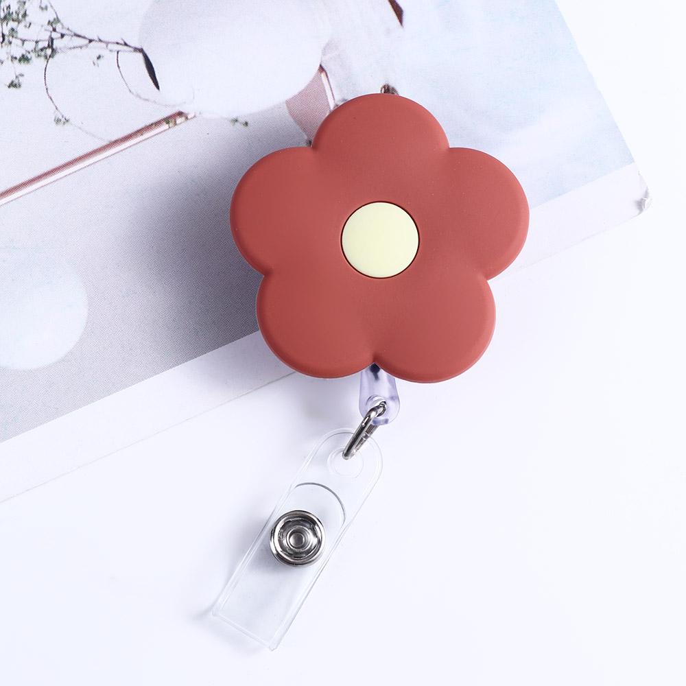 Work Card Clip Chest Card Retractable Badge Reel Nurse Badge Holder ID Card Clips Name Card Holder