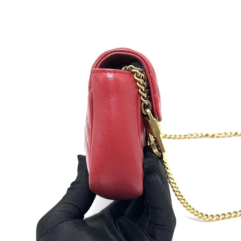 [Pre-Owned] GG Marmont Vintage Metal Logo Quilted Leather Mini Shoulder Bag - Excellent #1J88SHS
