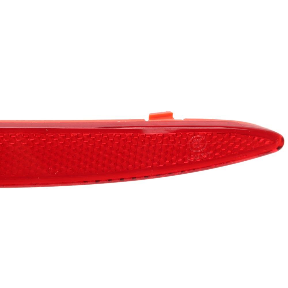 2PCS Left 1Z0945105A , Right 1Z0945106A Rear Bumper Reflector For OCTAVIA 1z Facelift 2009-2012