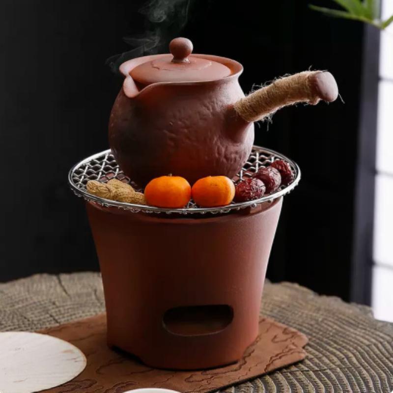 Чайник с боковой ручкой из вулканического камня