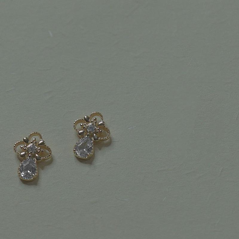 Niche Romantic Water Drop Zircon Earrings Mini Small Earrings and Earrings Elegant Temperament