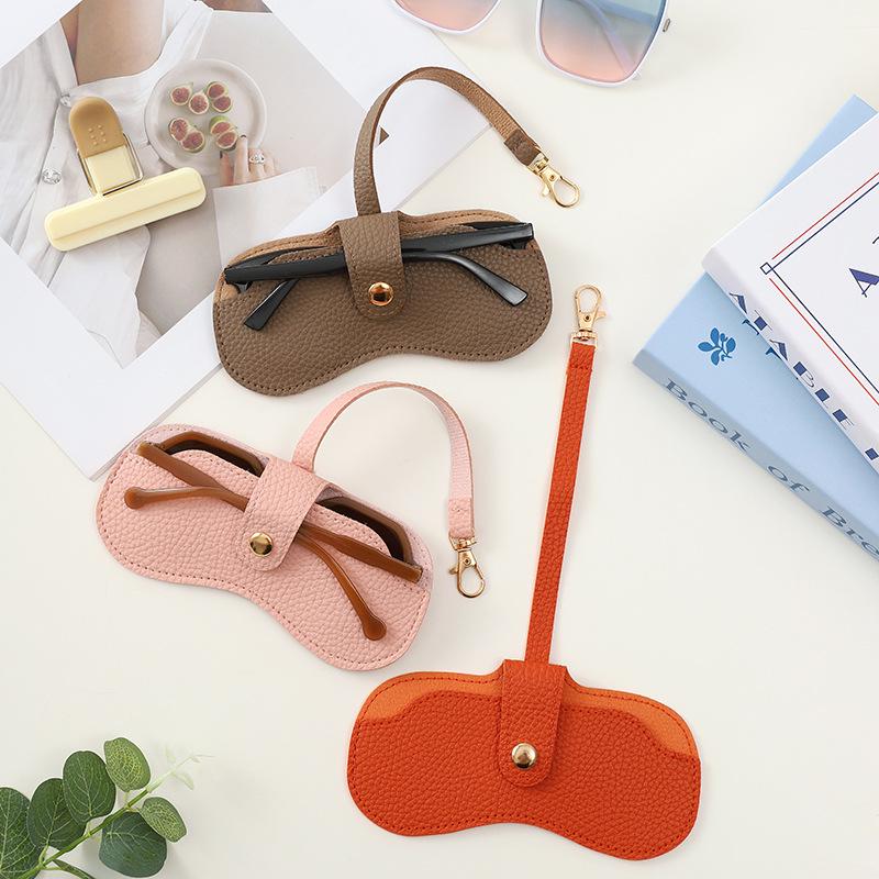 Fashionable Retro Myopia & Sunglasses Case with Portable Buckle - Simple Glasses Storage Bag