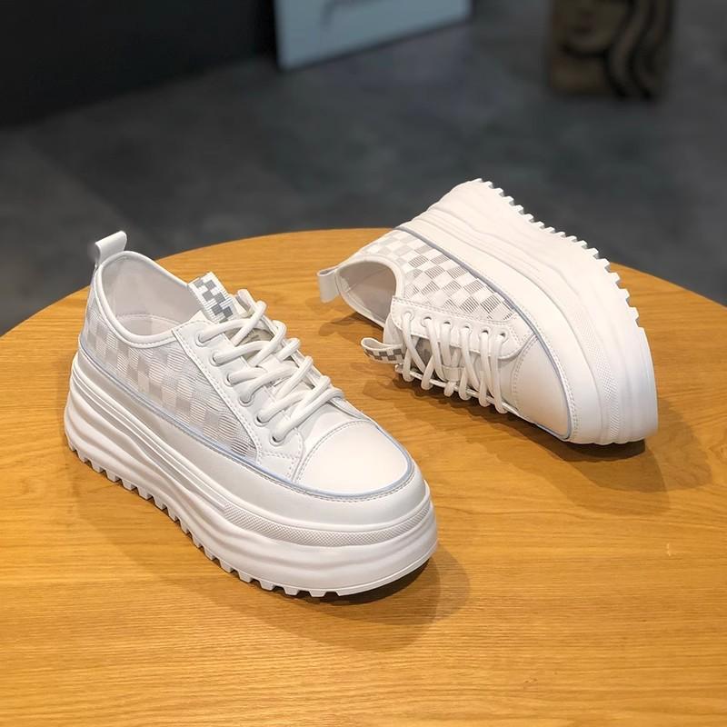 Inner Height Increase Soft Sole White Shoes Women's Mesh Breathable 2024 Summer New Small Thin Thick Sole Muffin Shoes Tide