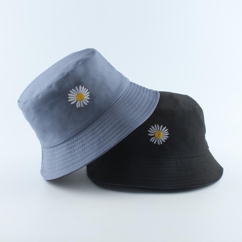 Summer Daisies Bucket Hat Women Fashion Cotton Beach Sun Hats Reversible Bob chapeau Femme Floral Hat Fisherman Hat