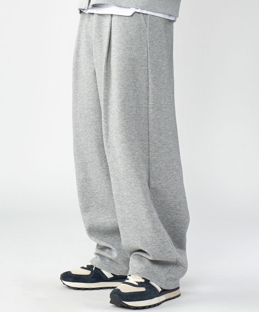 UNTAPPED STUDIO Deep One-Pleat Wide Long Sweatshirt Training Pants 2 Colors