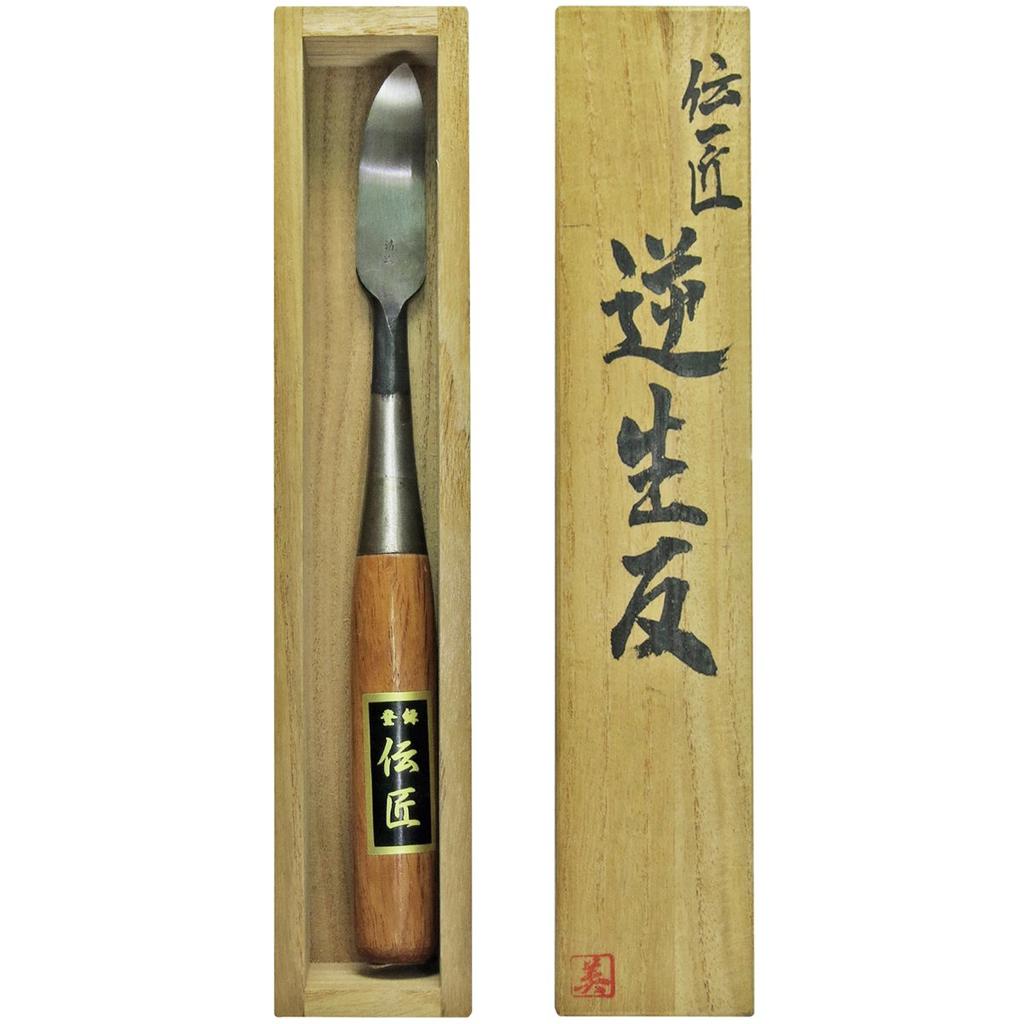 Легендарный мастер меняет жизнь в коробке из павловнии против блох