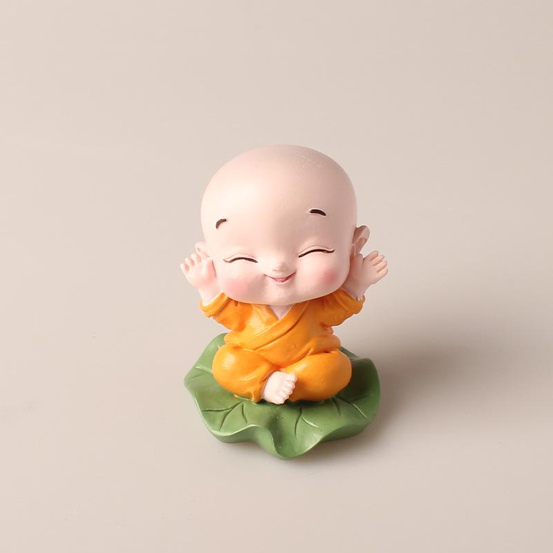 Дзен-декор автомобиля: Набор из четырех украшений в виде качающейся головы монаха для украшения интерьера