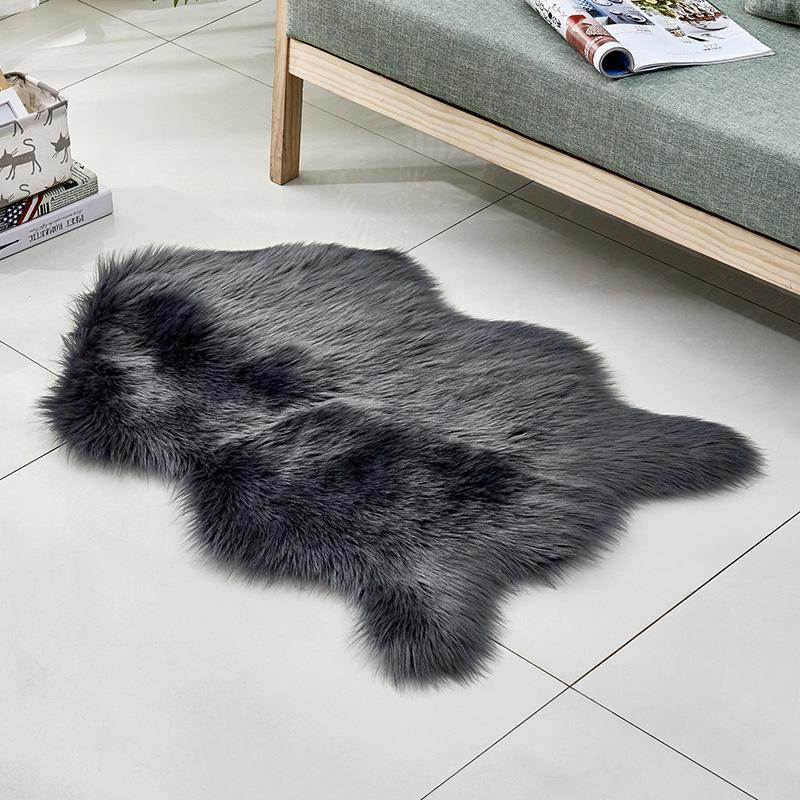 Modern Euro-Style Imitation Wool Long Pile Floor Mat for Living Room or Bedroom