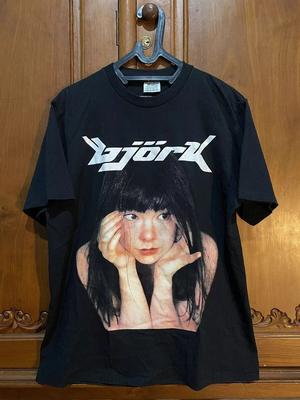 Тканевая футболка Bjork 90s Tour Bjork 100% Хлопок Черная Полный Размер S-5XL Унисекс