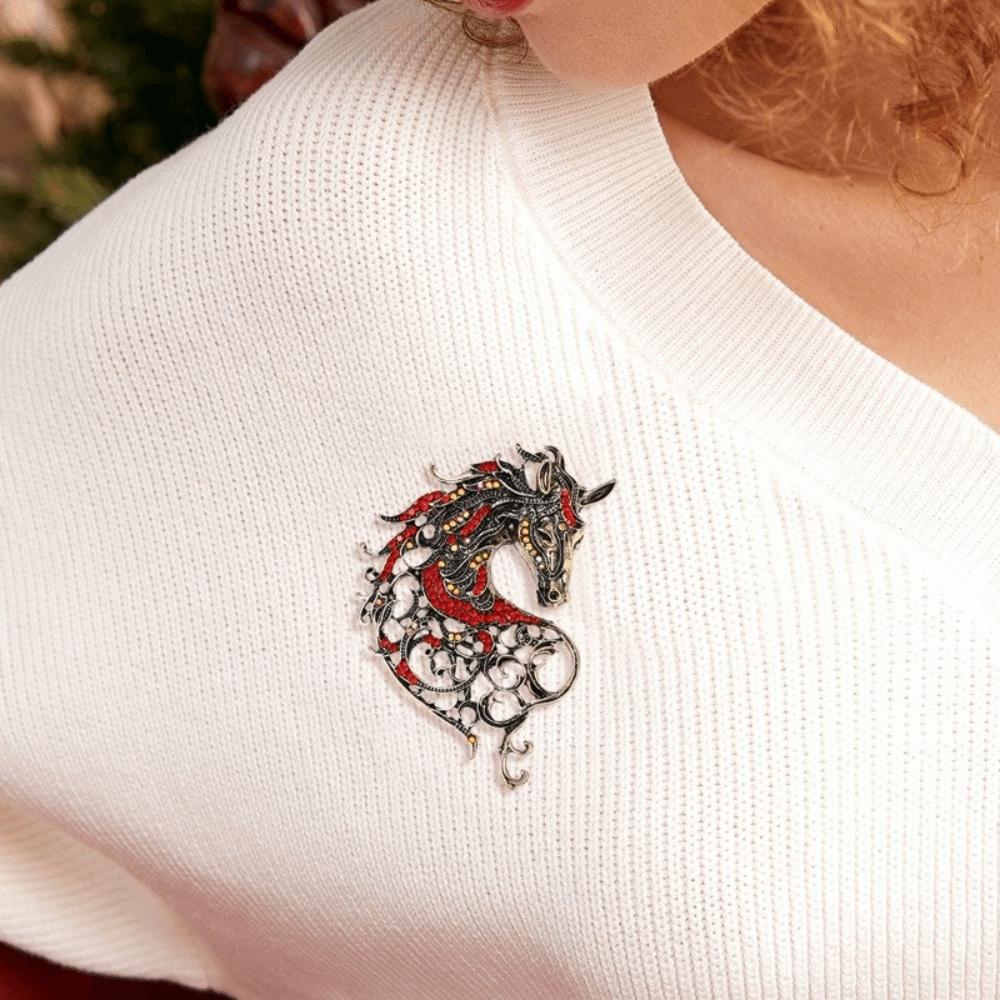 Vintage Rhinestone Horse Head Brooches Casual Metal Badge Pin Zodiac Animal Pins for Women