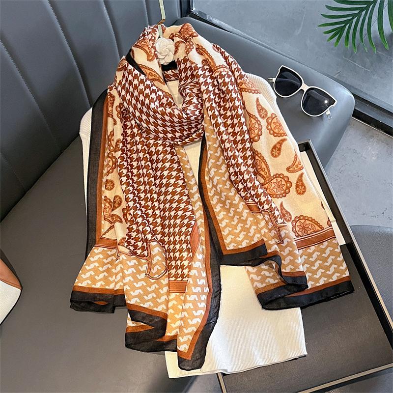 New Spring Women Cotton Scarf Beach Hijab Shawls and Wraps Luxury Brand Flower Female Foulard Echarpe Designer Bandana