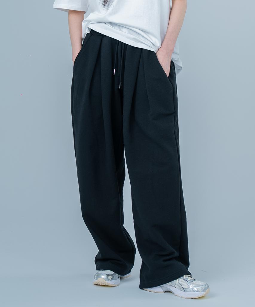 QUTON [Fleece Line Option] Double-Pleat Wide Fit Long Sweatpants_Black