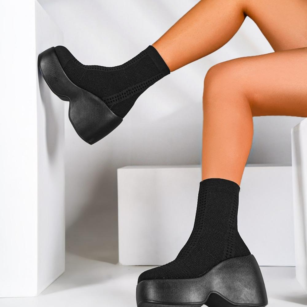 Женские носки, сапоги, женская обувь 2025 года, новая европейская и американская мода, трикотажная обувь на толстой подошве для женщин, сапоги на платформе