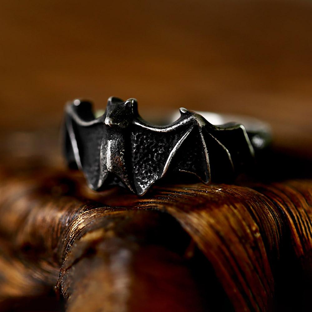 Vintage Cool 316L Stainless Steel Bat Rings For Women Men Biker Punk Fashion Animal Ring Party Jewelry Halloween Gift Wholesale