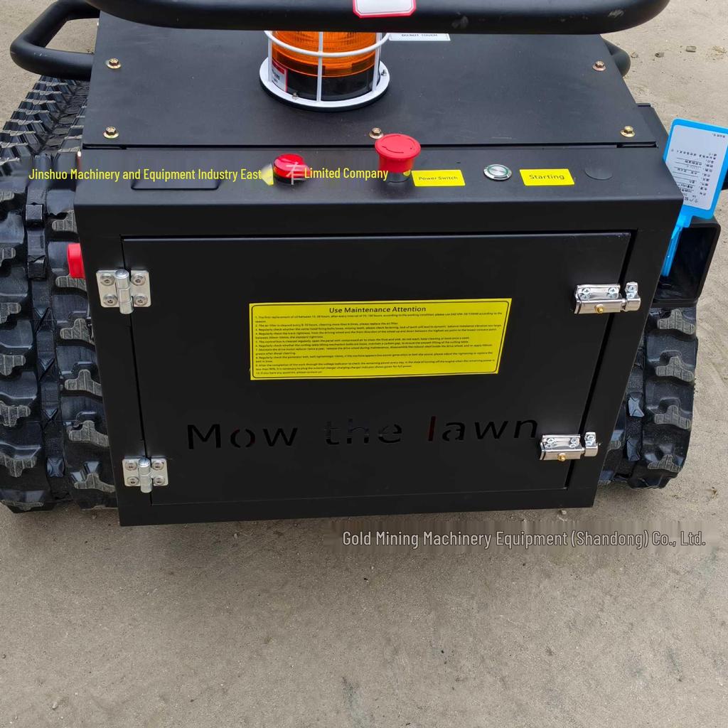 Four-Stroke Crawler Lawn Mower for French Parks and Golf Course Grass Maintenance