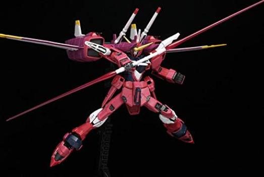 Пластиковая модель BANDAI SPIRITS RG Mobile Suit Gundam SEED Justice Gundam в масштабе 1/144 с цветовой кодировкой