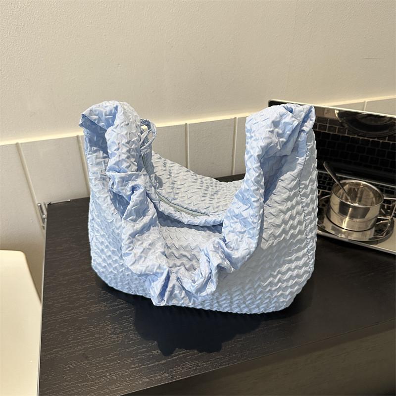 Stylish Cloud Puff Floral Tote Bag For Girls Street Fashion Canvas Shoulder Bag 2023