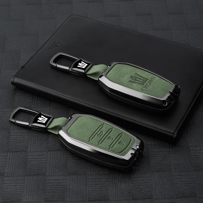 Premium Metal Key Cover for Toyota Crown - High-end Car Accessory Key Shell & Buckle