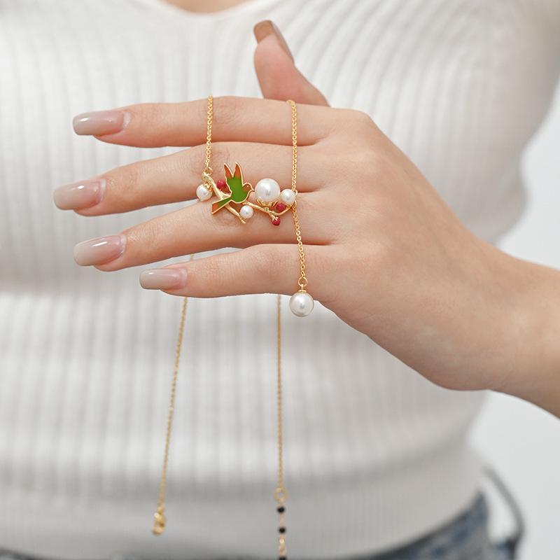 Элегантное жемчужное колье с кисточкой, эмаль cloisonне, птица и ягоды