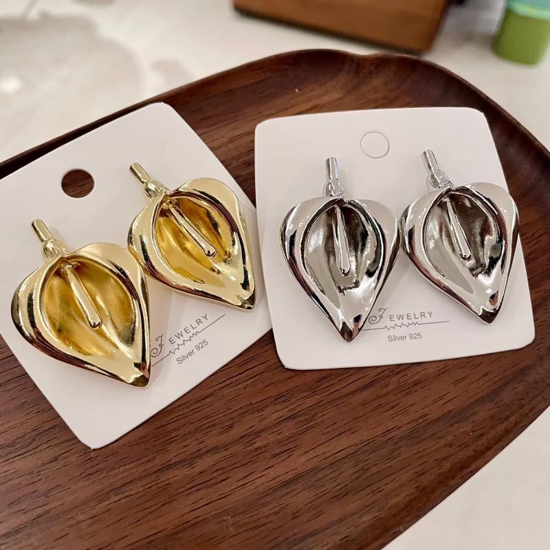Metallic Style Silver Anthurium Leaves Women's New Calla Lily Exaggerated Unique Earrings