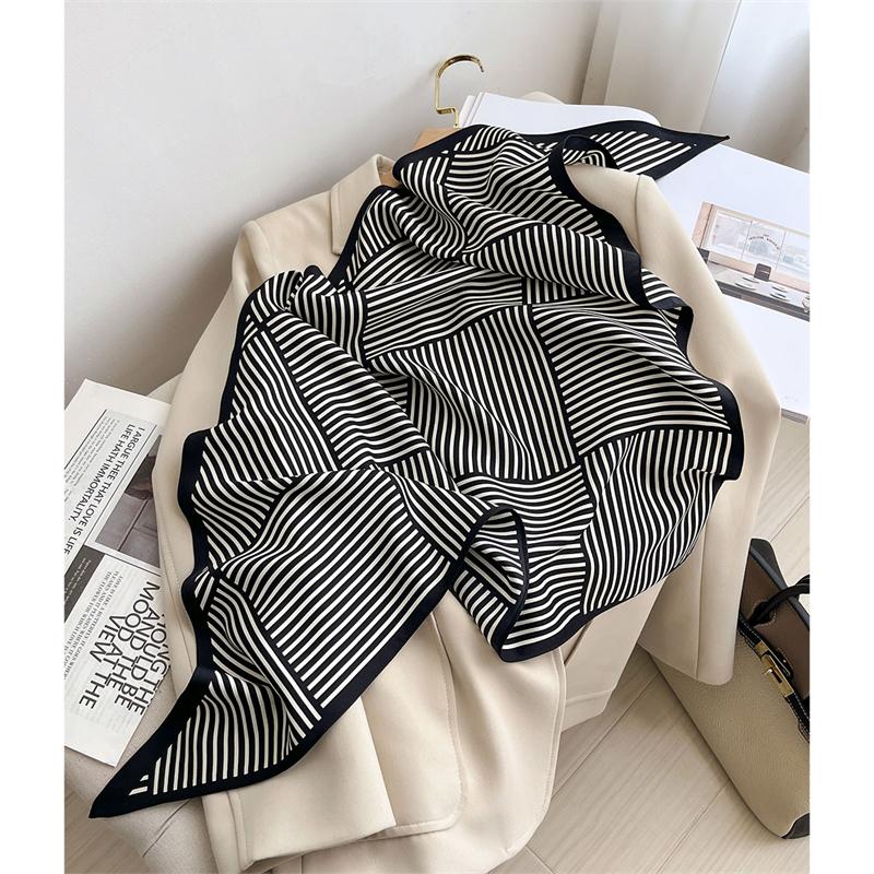 2025 Новая Мода Женский Треугольный Шарф Богемный Стиль Пейсли Дизайнер Длинная Лента Твиловый Шелк Шарфы Косынка Роскошь