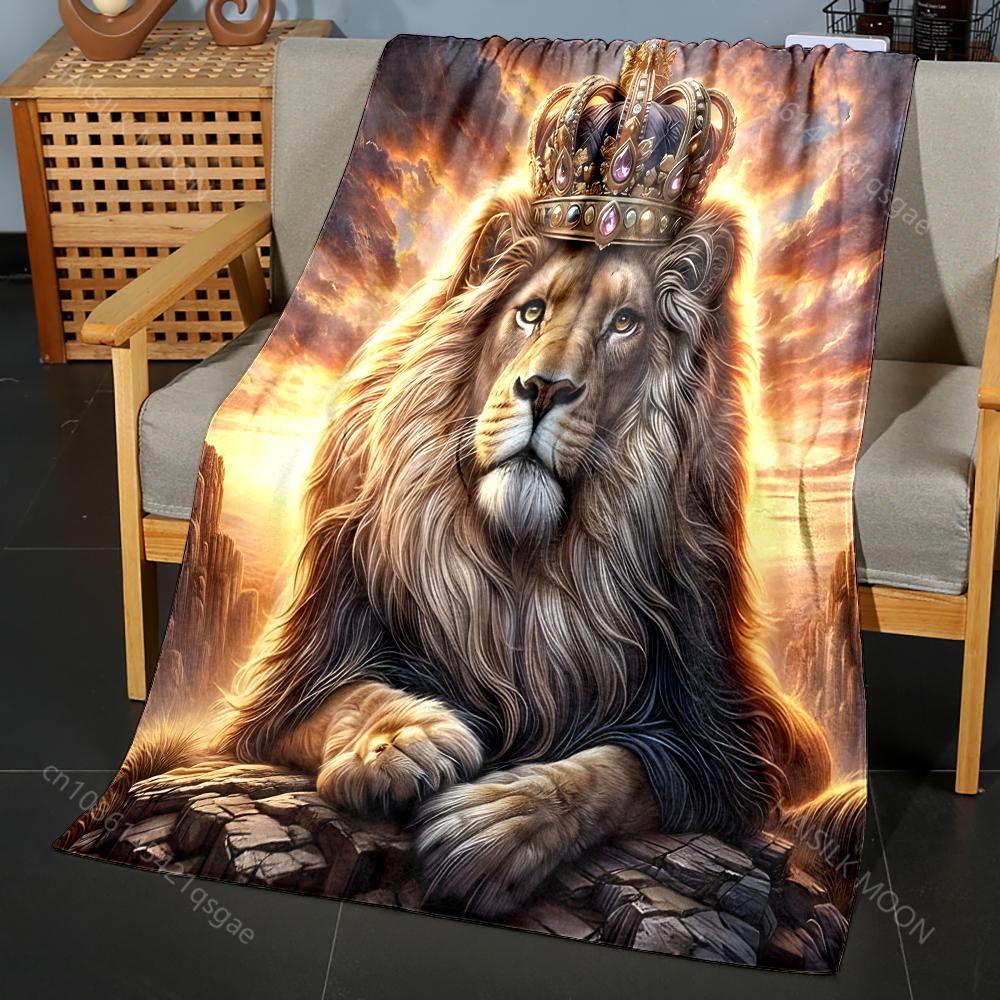 Multi size Regal Lion with Crown Pattern Blanket Flannel Material Soft Warm for All Seasons Home Outdoor Camping Picnics RV