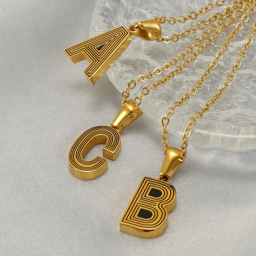 Новое ожерелье с буквой из нержавеющей стали, мужское и женское, нишевое, универсальное, легкая роскошь, цепочка из титановой стали, ювелирное изделие