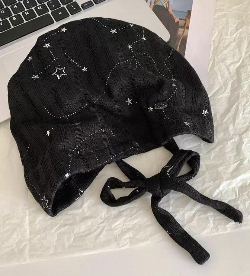 Retro Wasteland Wind Star Stacking Hat Women's Casual Versatile Black Baotou Hat Show Face Small Cold Hat Globe Hat