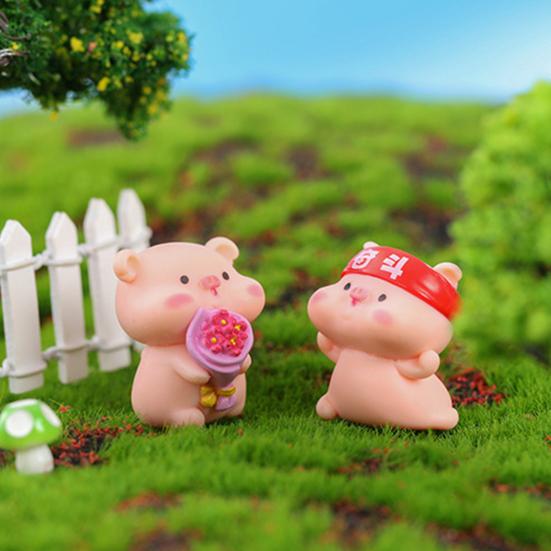 Little Pig Ornament Anti-fade Photography Micro Landscape Decoration Cartoon Props Plastic Cute Pig Characters Toys for Bonsai