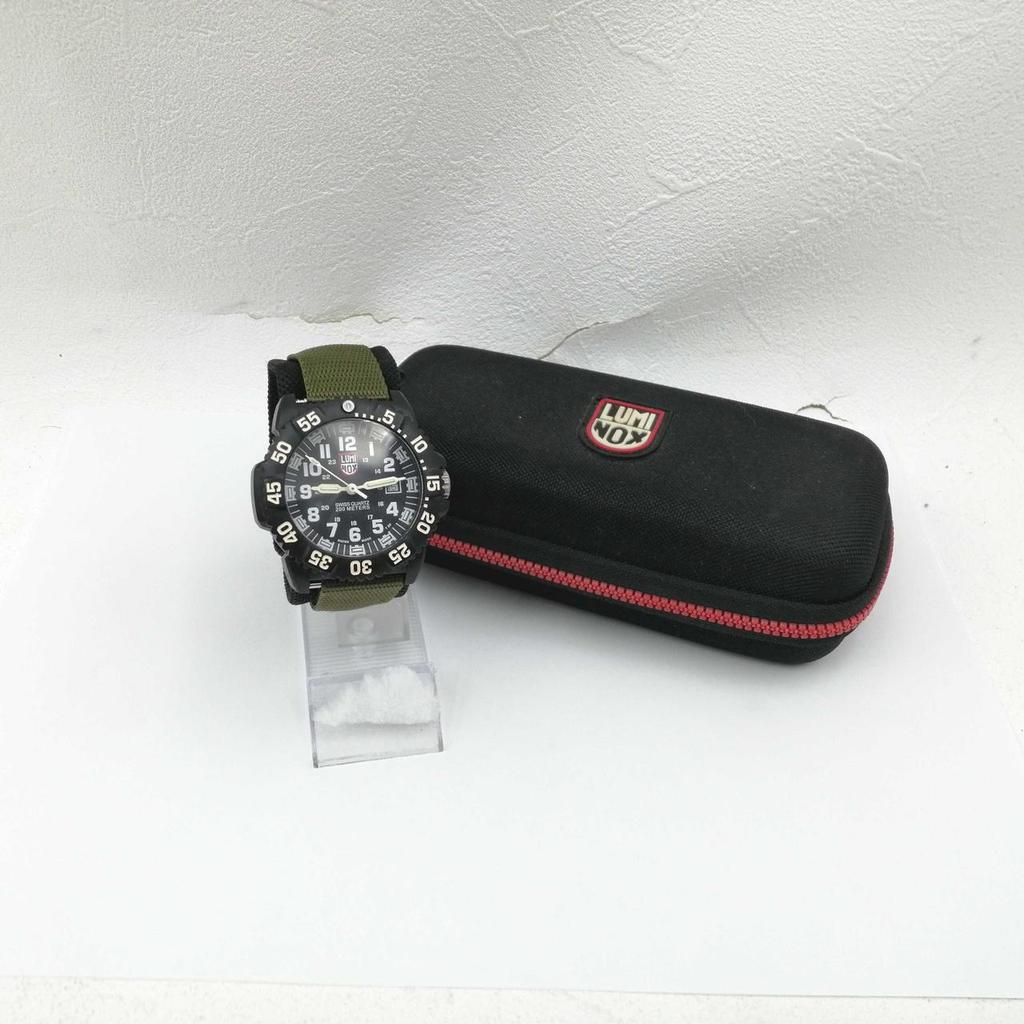 Подержанные кварцевые часы LUMINOX 45