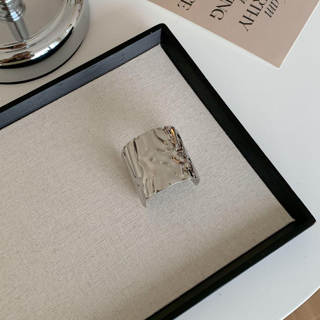 Ретро японский и корейский металлический крючок для волос: Стильная вогнуто-выпуклая заколка для низких хвостиков и украшений для волос.