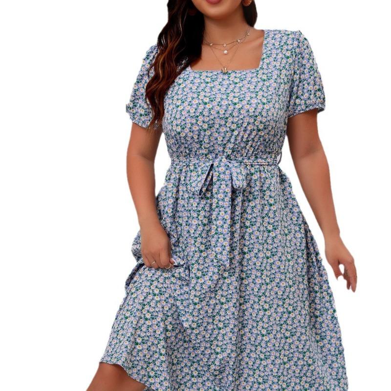Женское летнее платье большого размера с цветочным принтом, квадратным вырезом, короткими рукавами, поясом и А-силуэтом подола