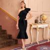 2025 новое платье черное платье средней и длинной длины с диагональными плечами стиль темперамент через платье средней талии