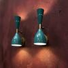 Ручная работа 1950-х годов Ludo Итальянский стиль Diabolo Мид-сенчури модерн Латунь Синий Настенный светильник Бра Пара Регулируемый светильник для чтения