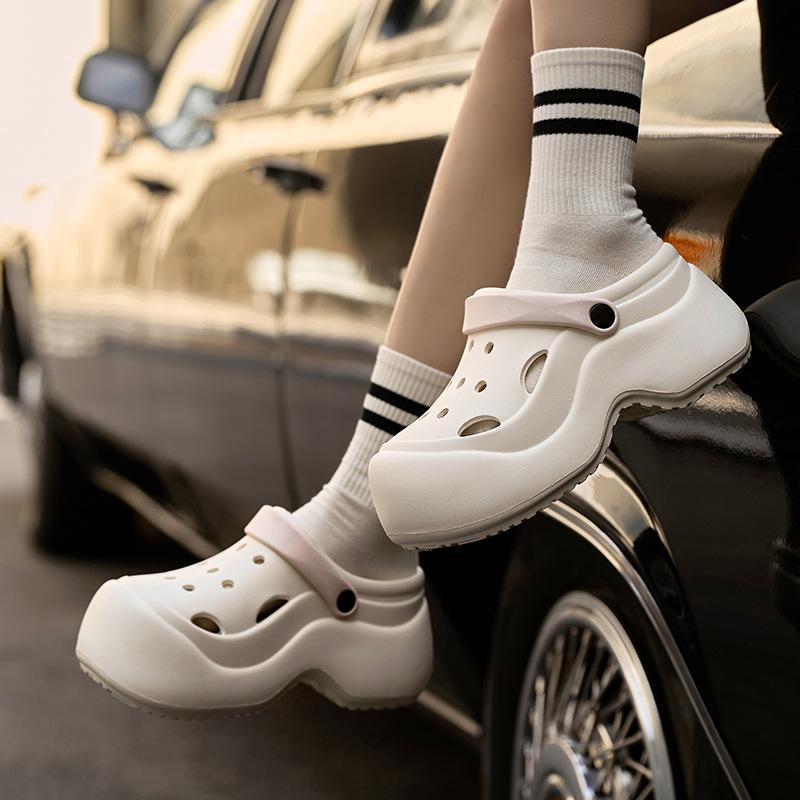 Женские туфли с толстой подошвой, увеличивающие рост, с отверстиями, дышащие пляжные туфли, летние нескользящие шлепанцы с закрытым носком