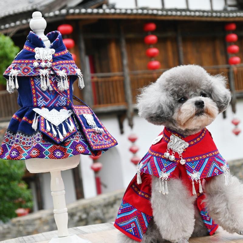 New pet clothes for dogs and cats, clothing for ethnic minorities such as Yao and Miao