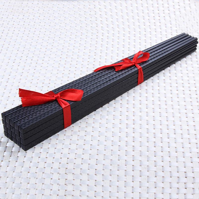 1Pair Black Bamboo Chopsticks Healthy Chinese Chopsticks Reusable Sushi Gift