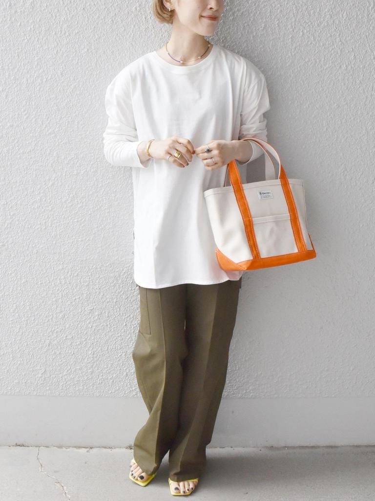 Ships Any Moisture-Wicking, Quick-Drying Round Hem Long Sleeve Wide Tee 722000035 White One Size