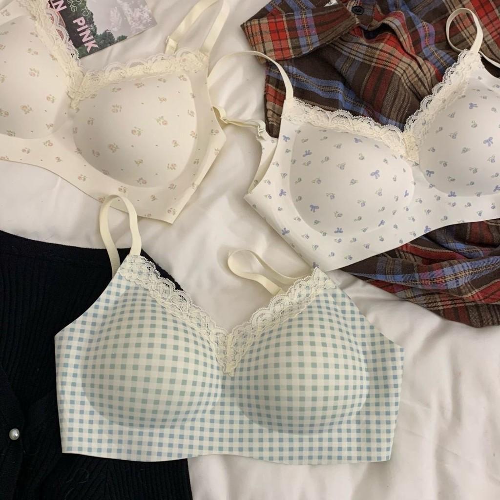 French Lace Girl Bra With Pushup And Seamless Design For Youths