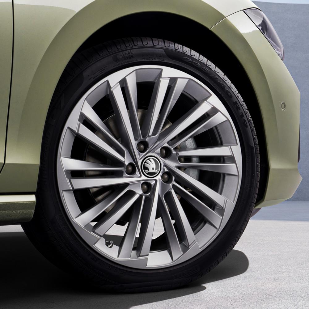 4Pcs Car Wheel Hub Logo Modification Cover Decoration Accessories For Skoda Kodiaq Octavia Enyaq Kamiq Scala Rapid Superb Karoq