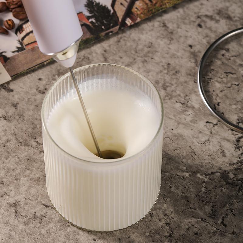 Ручной беспроводной миксер с двумя венчиками, вспениватель для заварного крема, мини-портативный блендер для кофе, молока, три скорости, взбивание яичного белка, USB