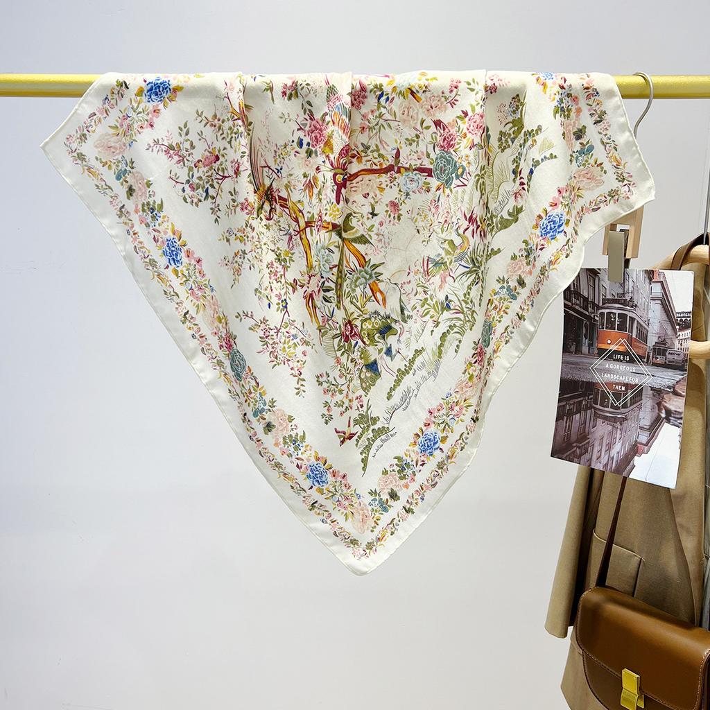 Vintage Flower And Bird Painting Small Square Scarf Spring And Autumn Thin Style Elegant And Artistic Cotton And Linen Scarf Neck Protection Scarf