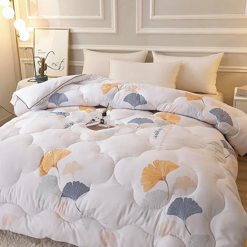 Woodpecker Four Seasons Polyester Comforter